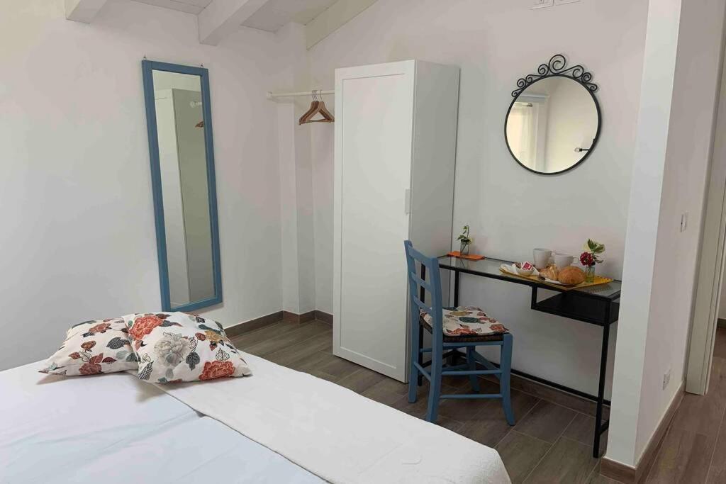 피에트라산타 Antica Casa Nel Borgo 아파트 외부 사진