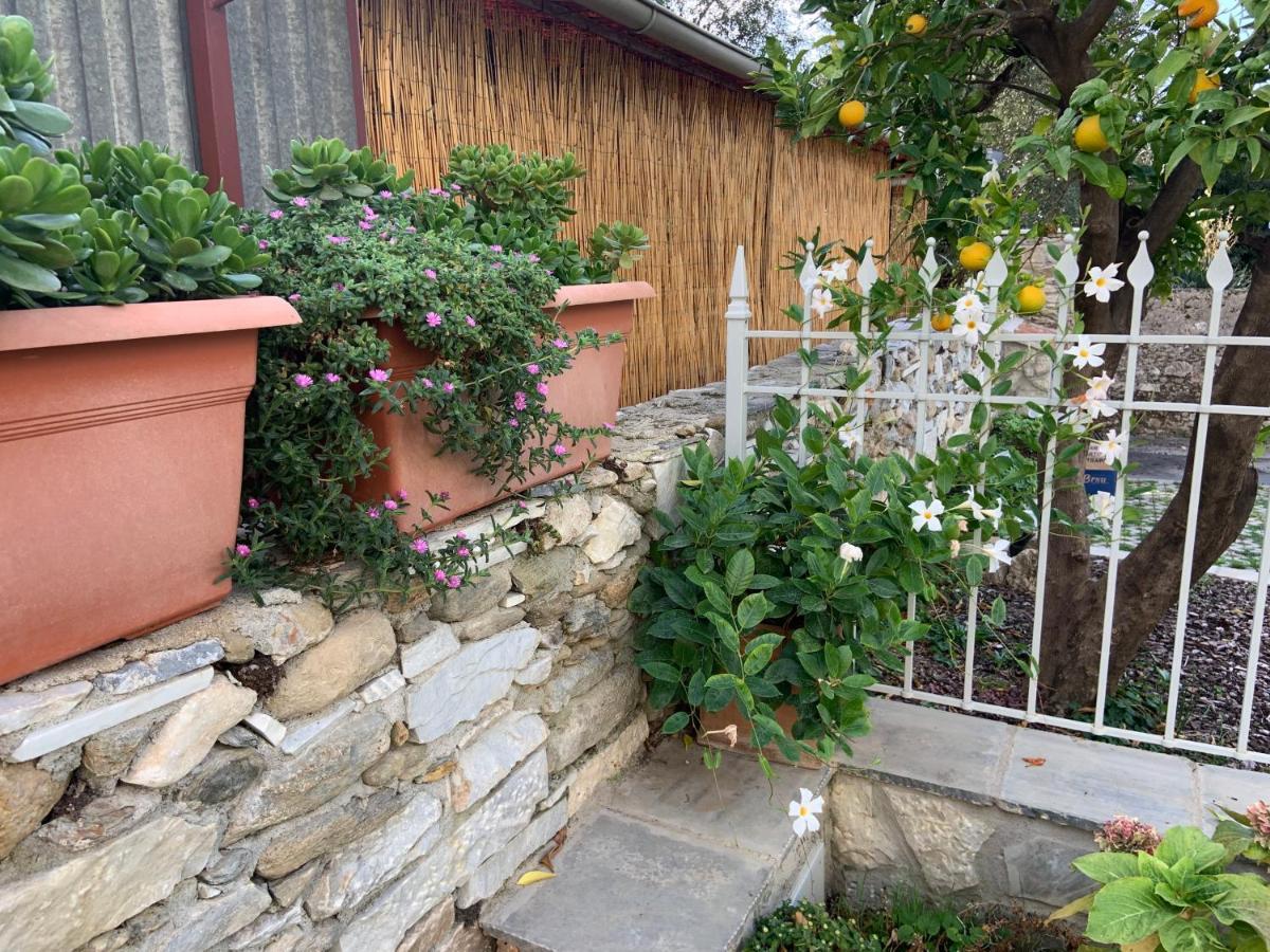 피에트라산타 Antica Casa Nel Borgo 아파트 외부 사진